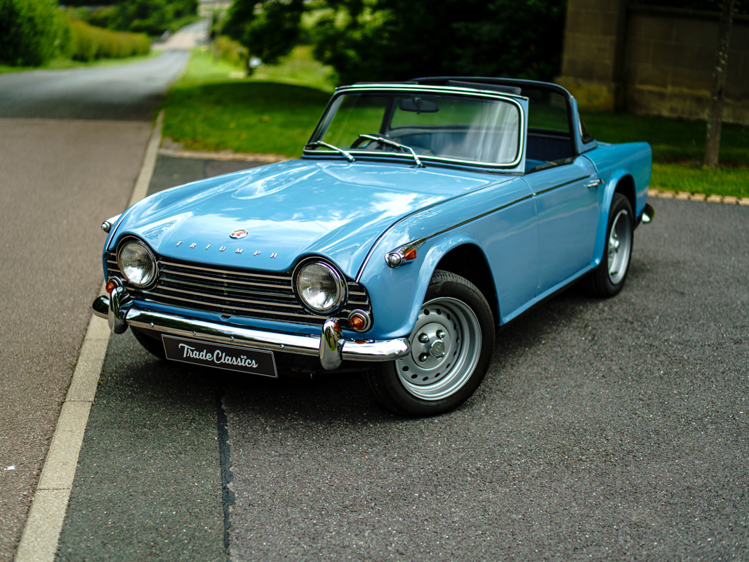 Photo 1 of 12 of 1967 Triumph TR4A