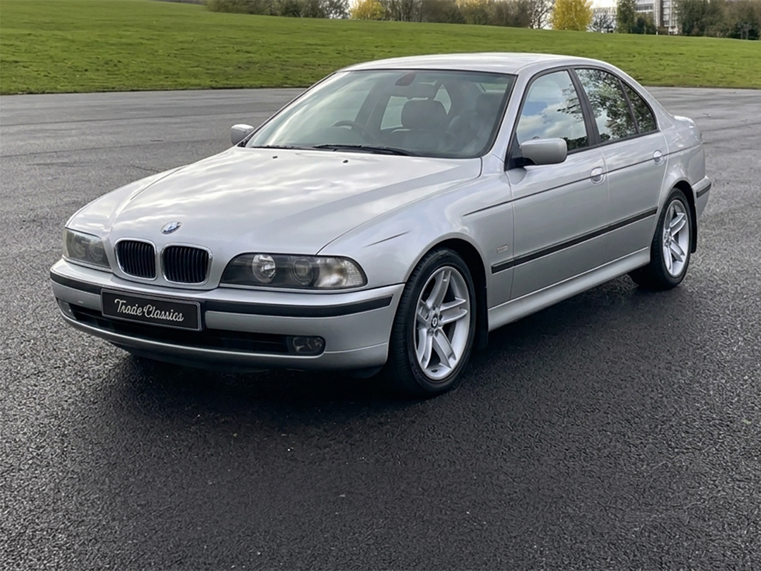 2000 BMW 523i (E39) Manual