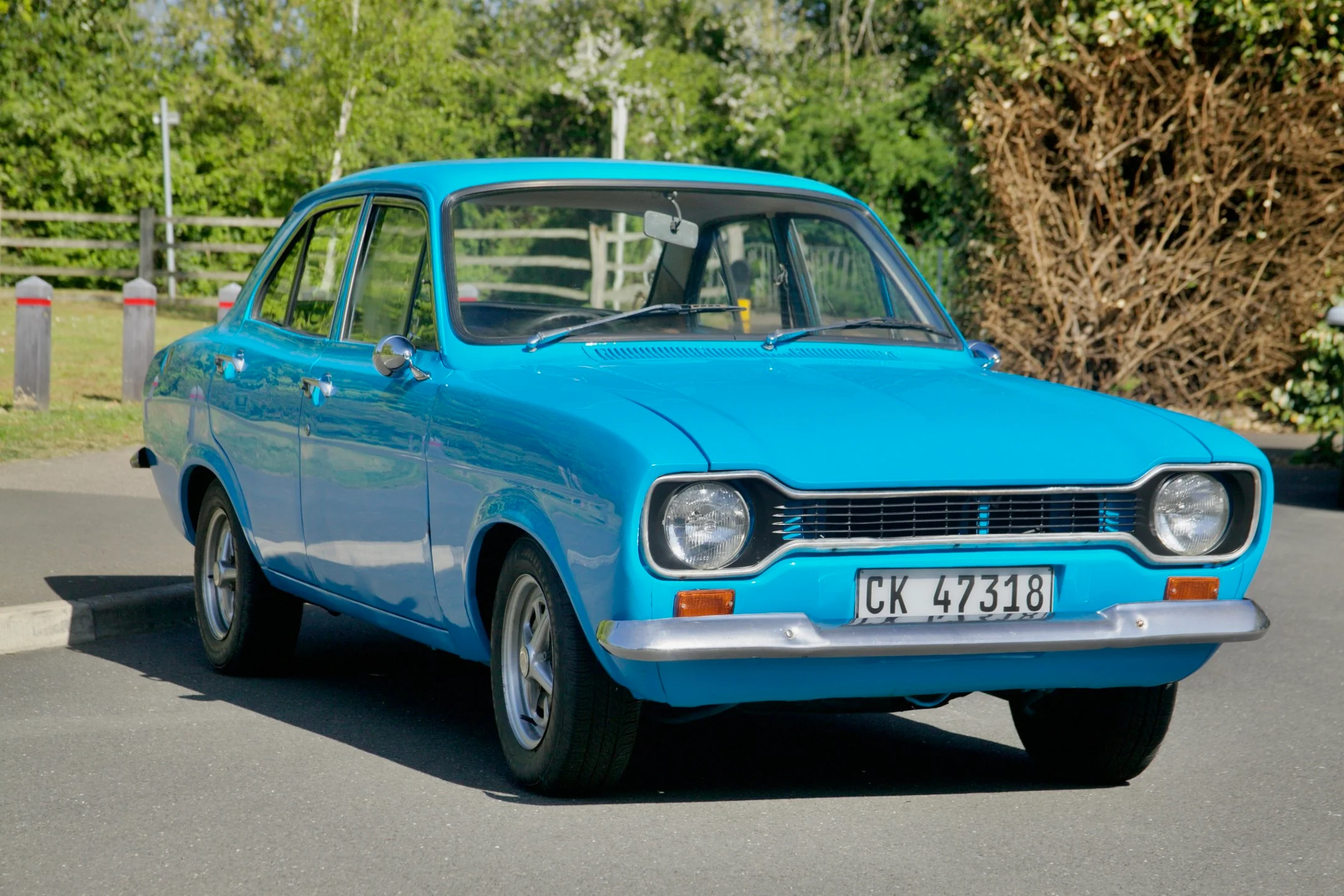 Photo 1 of 12 of 1973 Ford Escort 1600cc 4dr Mk1