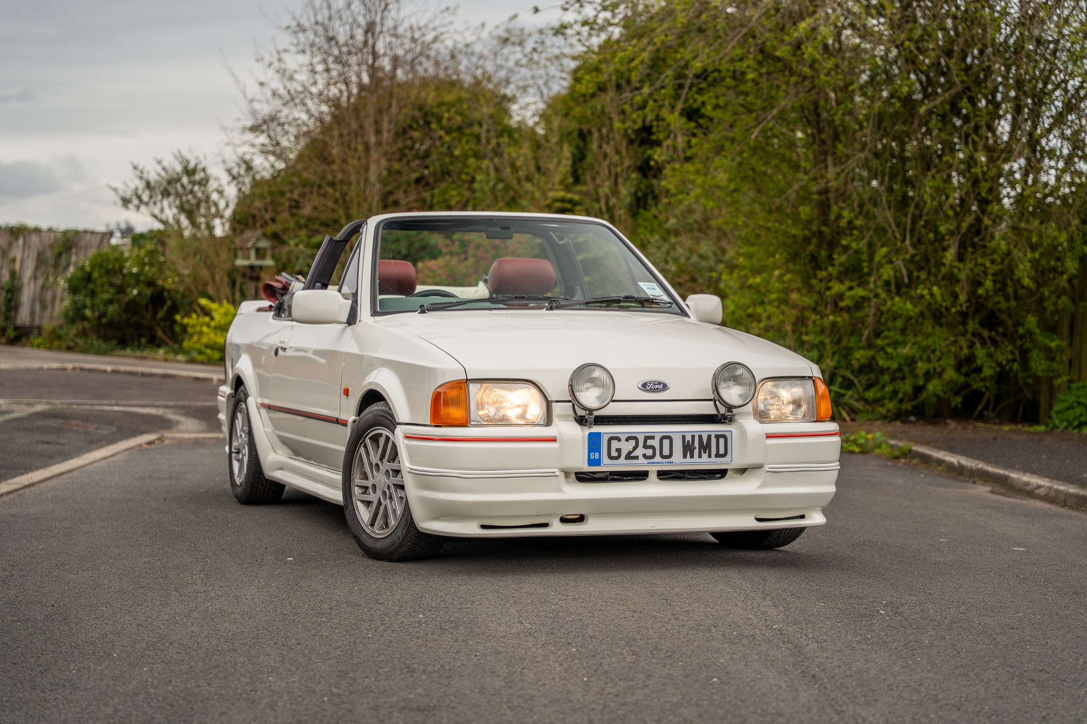 Photo 1 of 12 of 1989 Ford Escort 1.6 Cabriolet