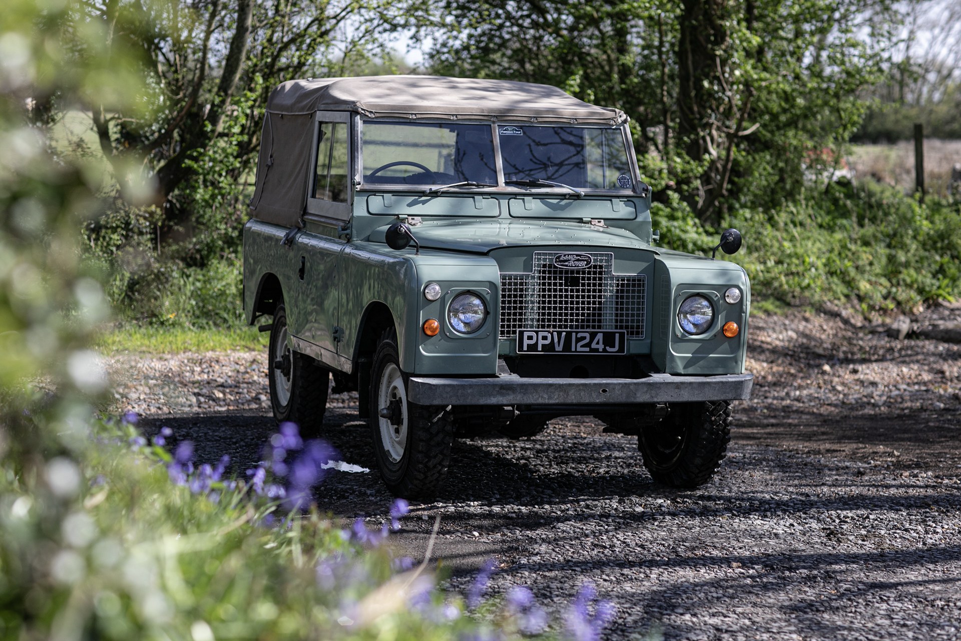 Photo 1 of 12 of 1970 Land Rover Series IIA 88"