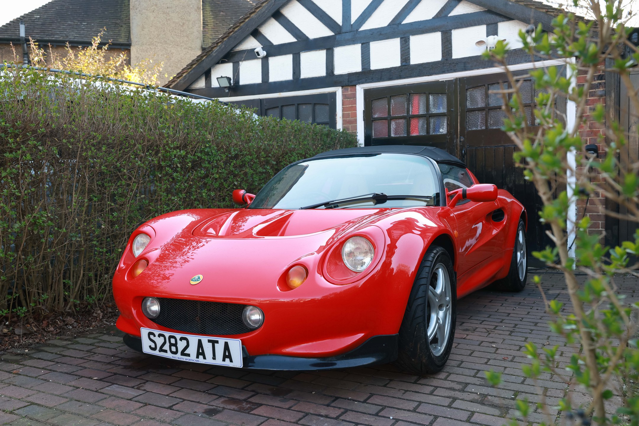 Photo 1 of 12 of 1998 Lotus Elise 1.8 Roadster