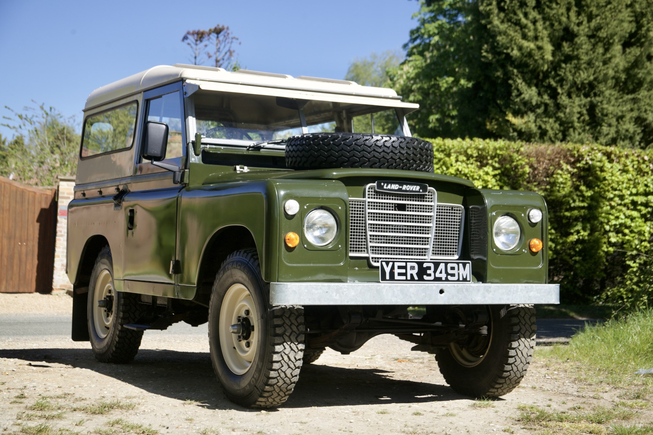 Photo 1 of 12 of 1973 Land Rover Series III 88"