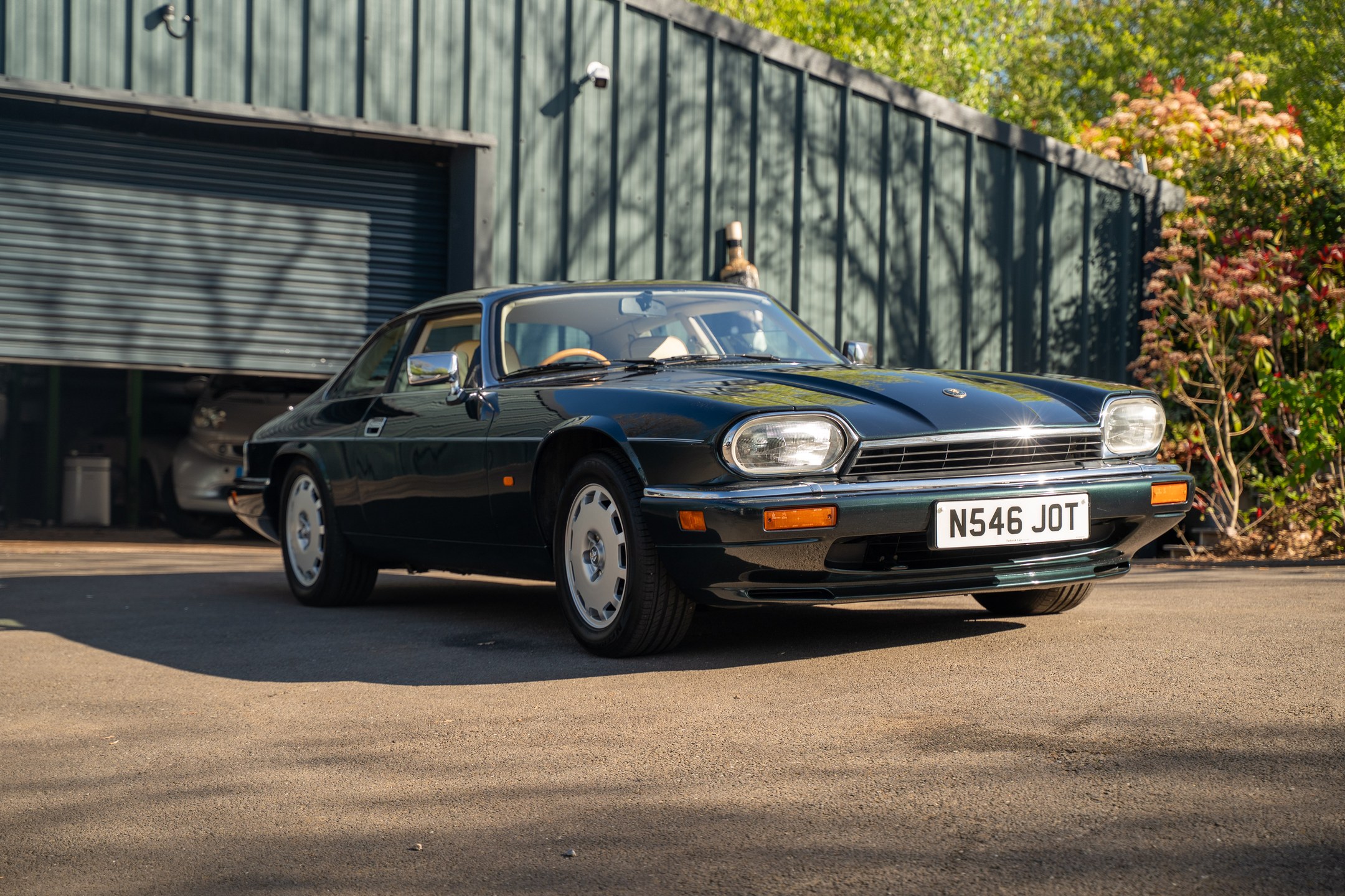 Photo 1 of 12 of 1996 Jaguar XJS 4.0 Auto Celebration