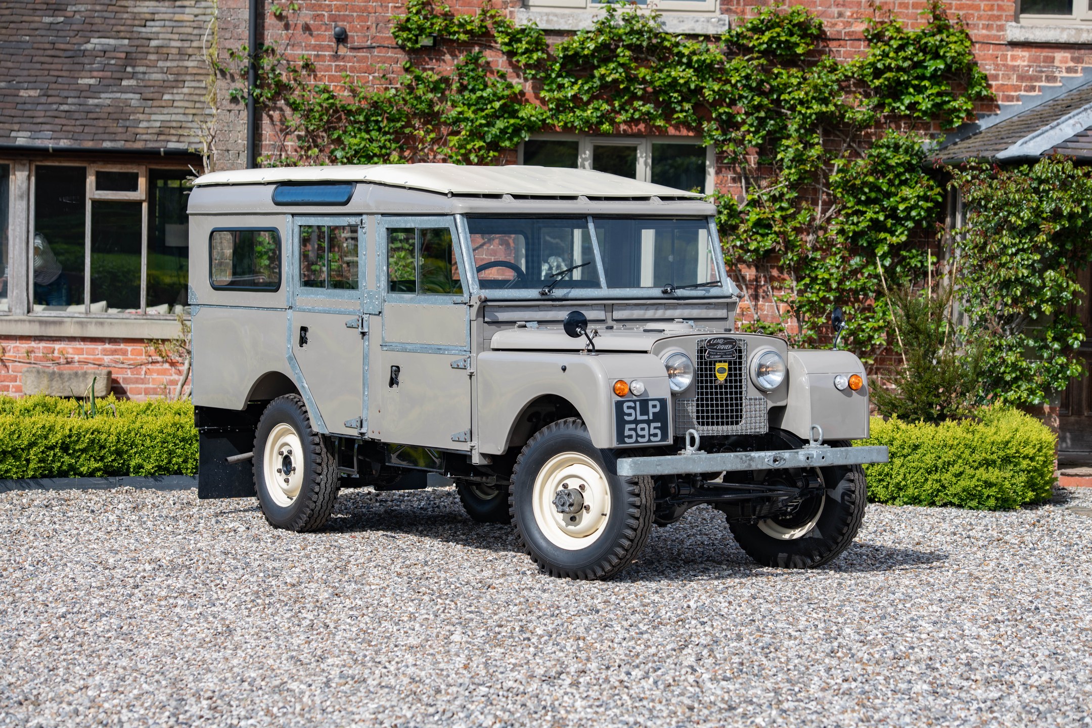 Photo 1 of 12 of 1956 Land Rover Series I 107" Station Wagon