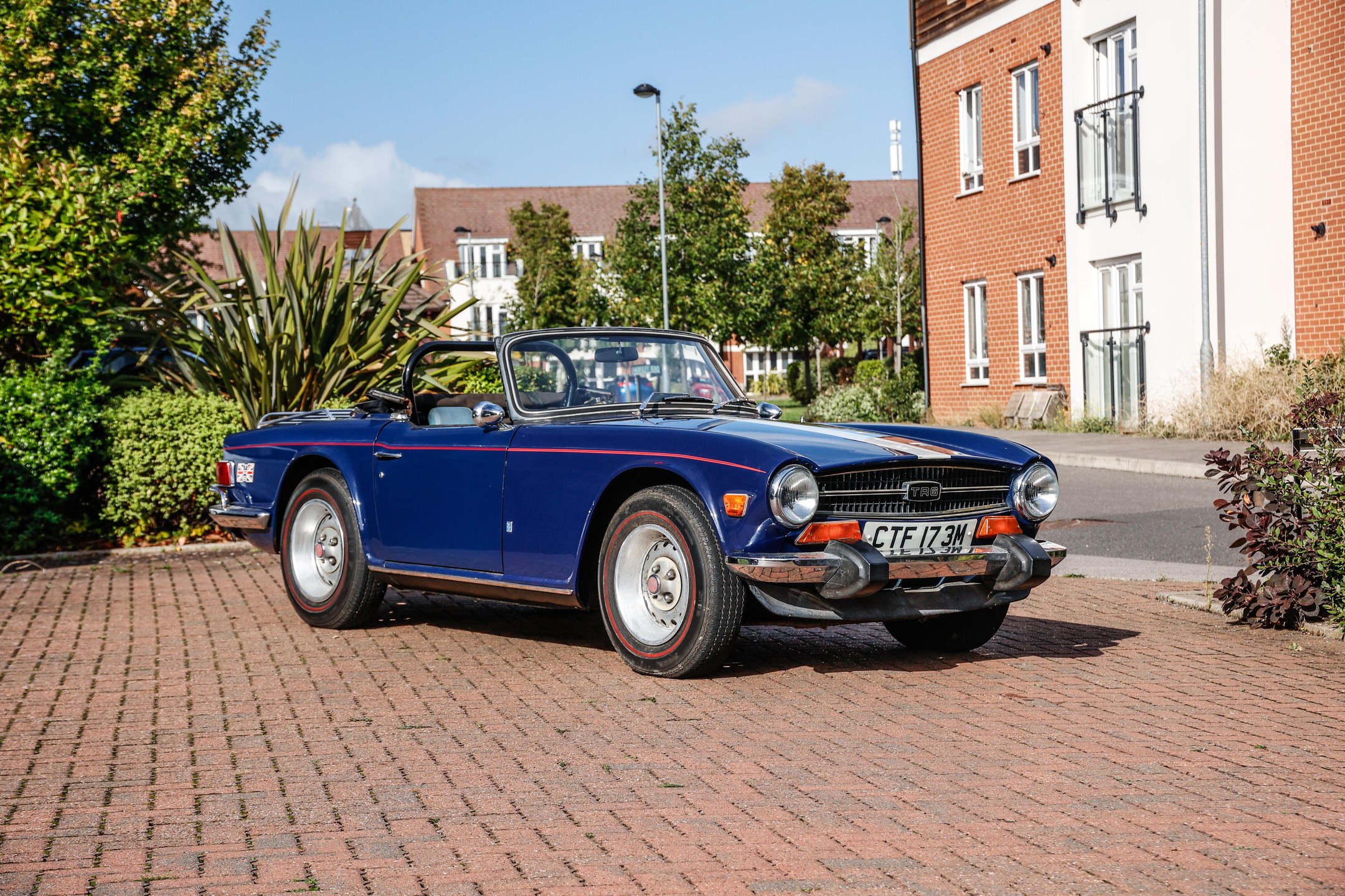 Photo 1 of 12 of 1974 Triumph TR6 LHD