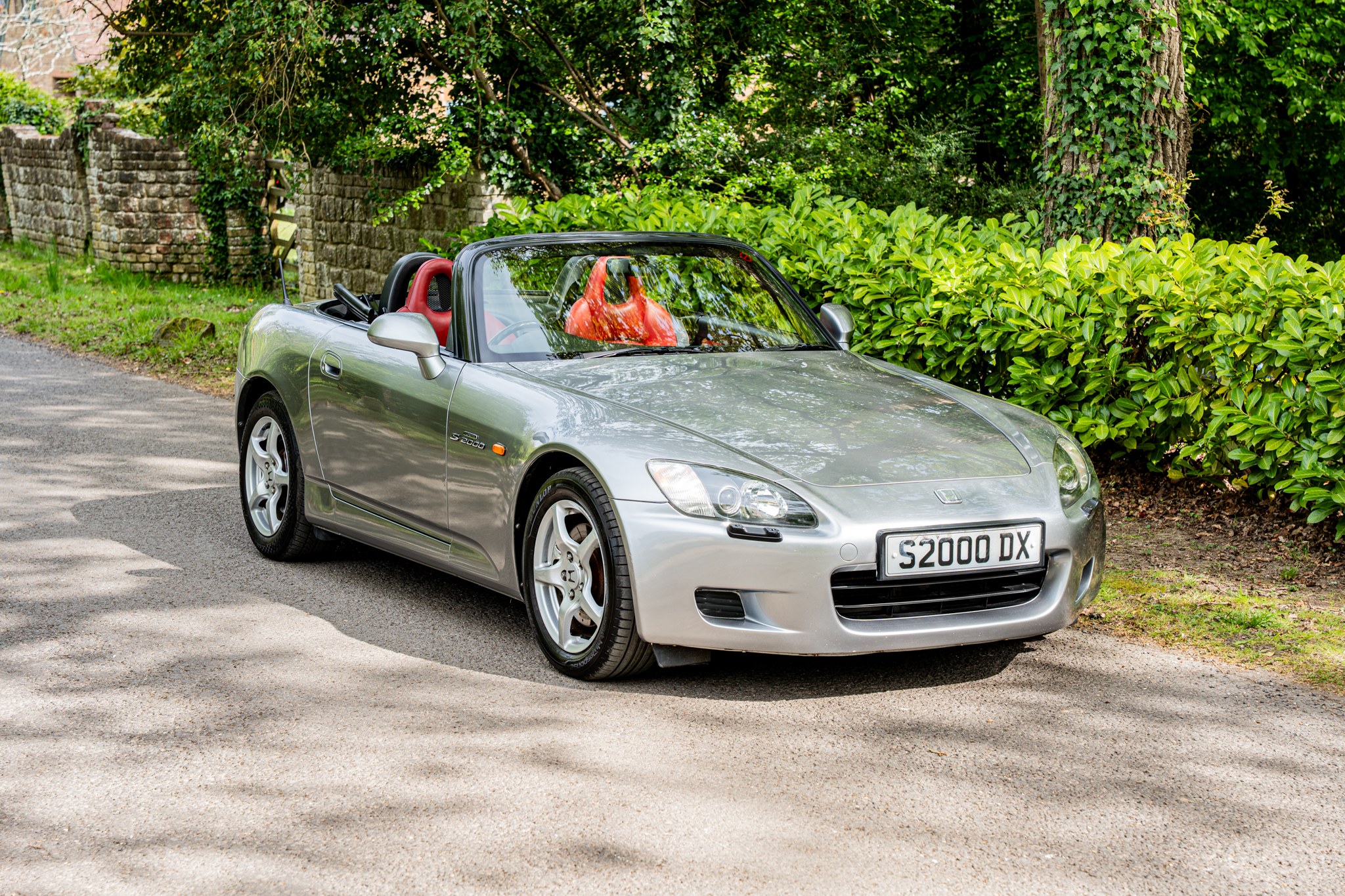 Photo 1 of 12 of 1999 Honda S2000