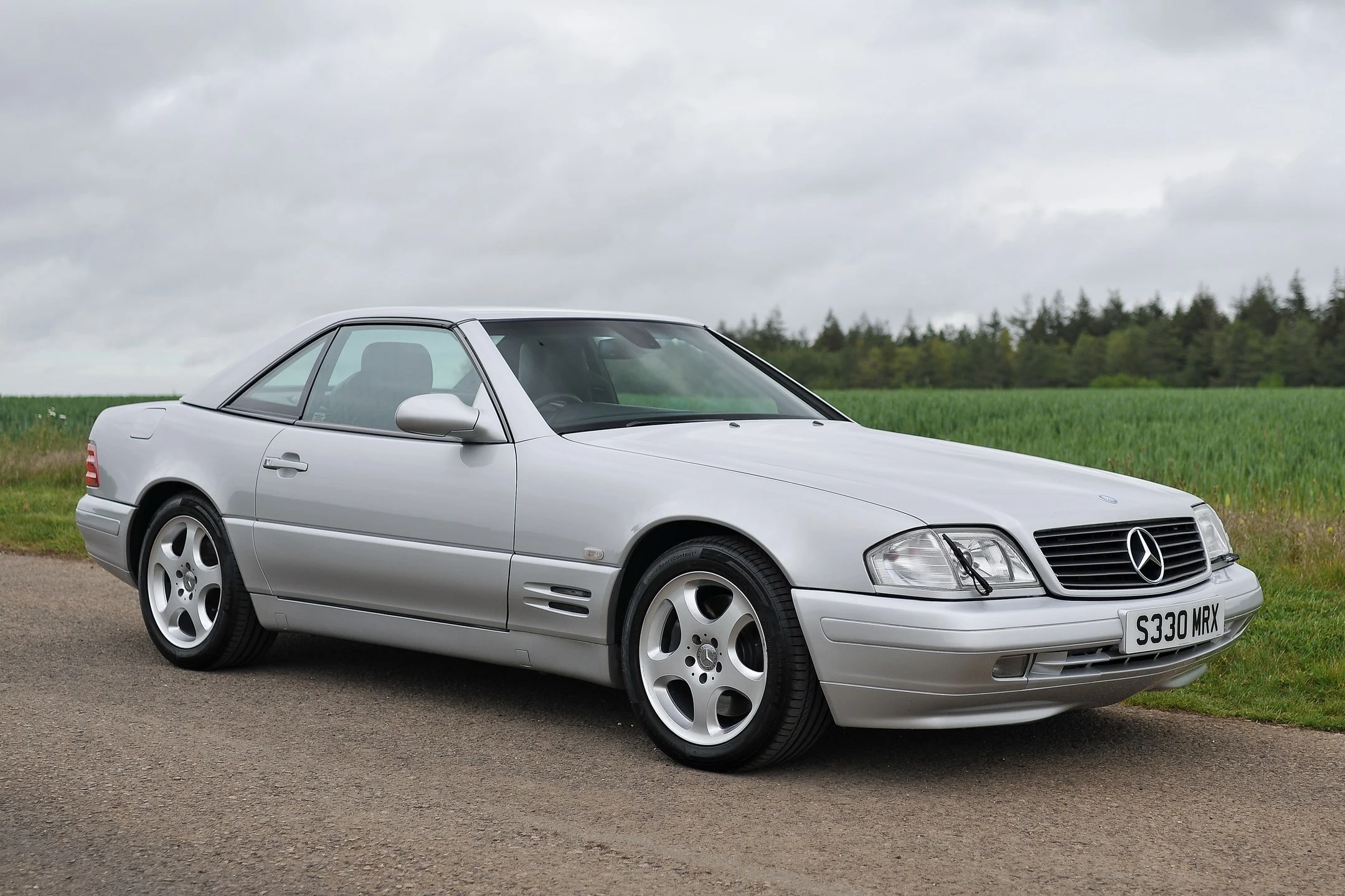 Photo 1 of 12 of 1998 Mercedes-Benz SL320 R129