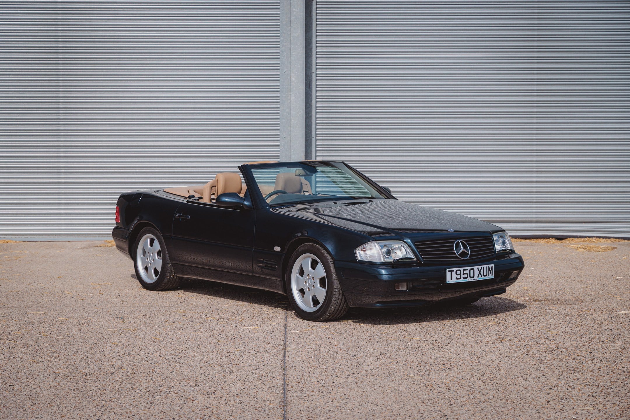 Photo 1 of 12 of 1999 Mercedes-Benz SL320 R129