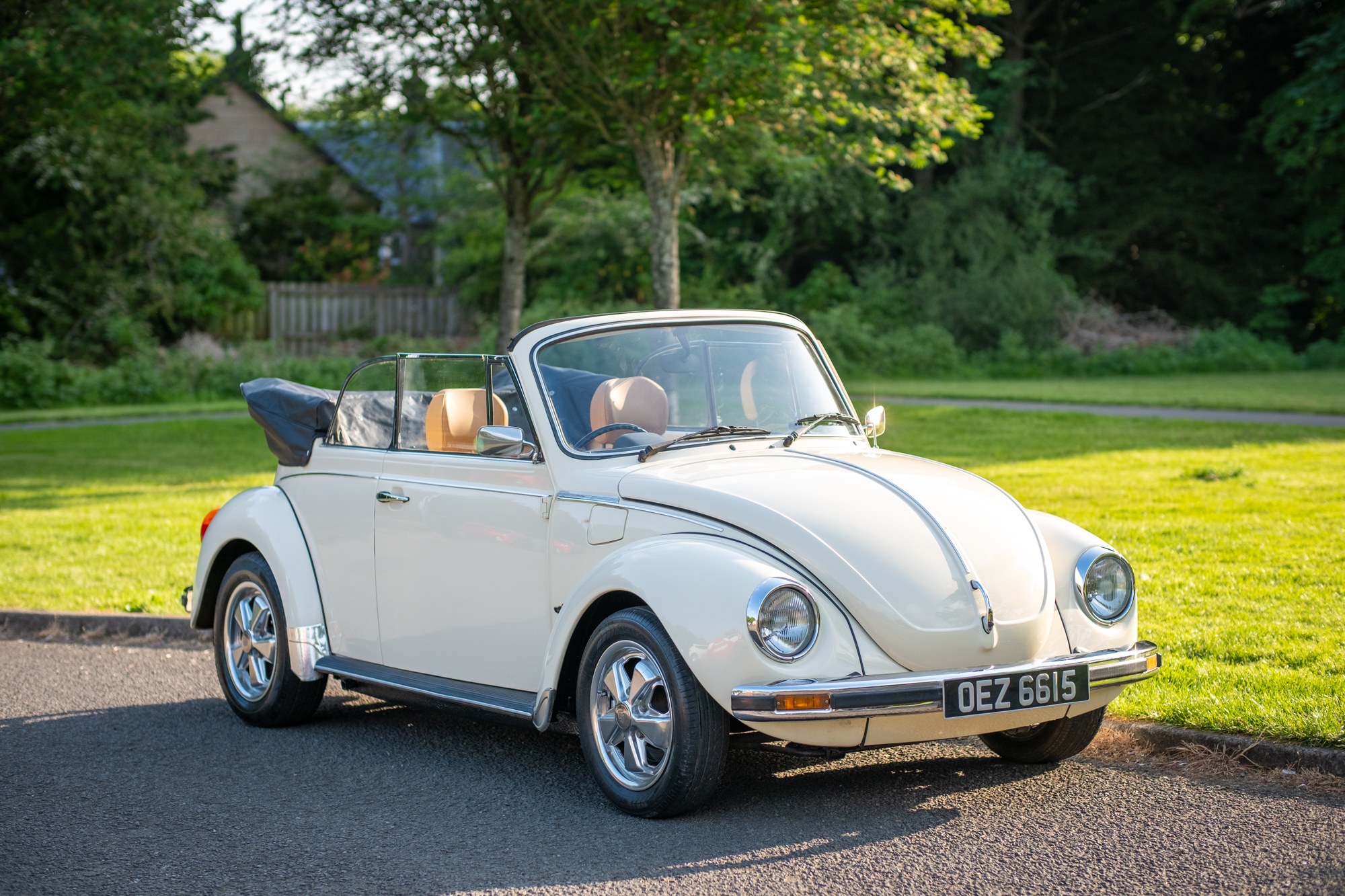 Photo 1 of 12 of 1978 Volkswagen Beetle 1303LS Karmann Cabriolet