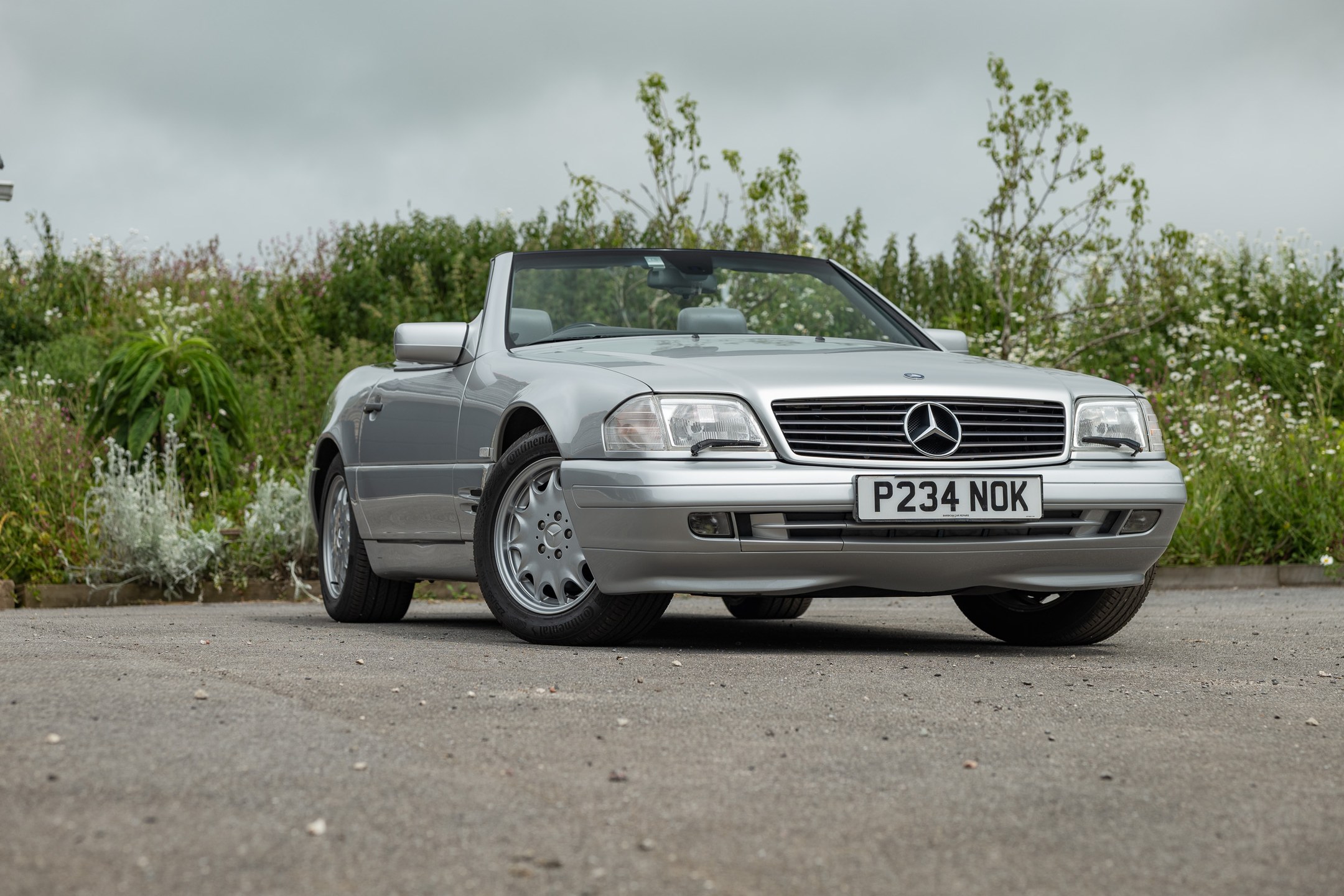 Photo 1 of 12 of 1997 Mercedes-Benz SL280 R129