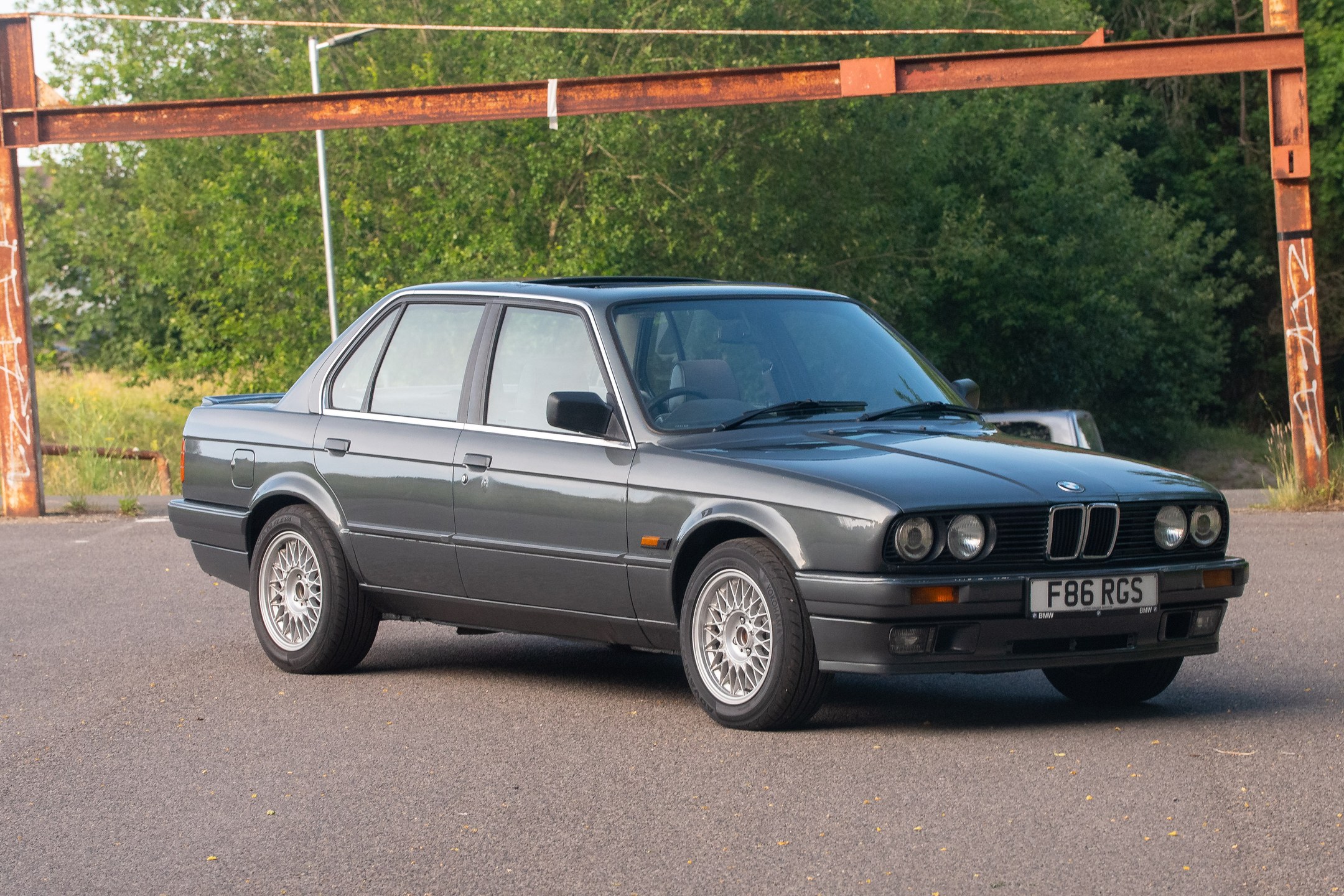 Photo 1 of 12 of 1989 BMW E30 325i Manual