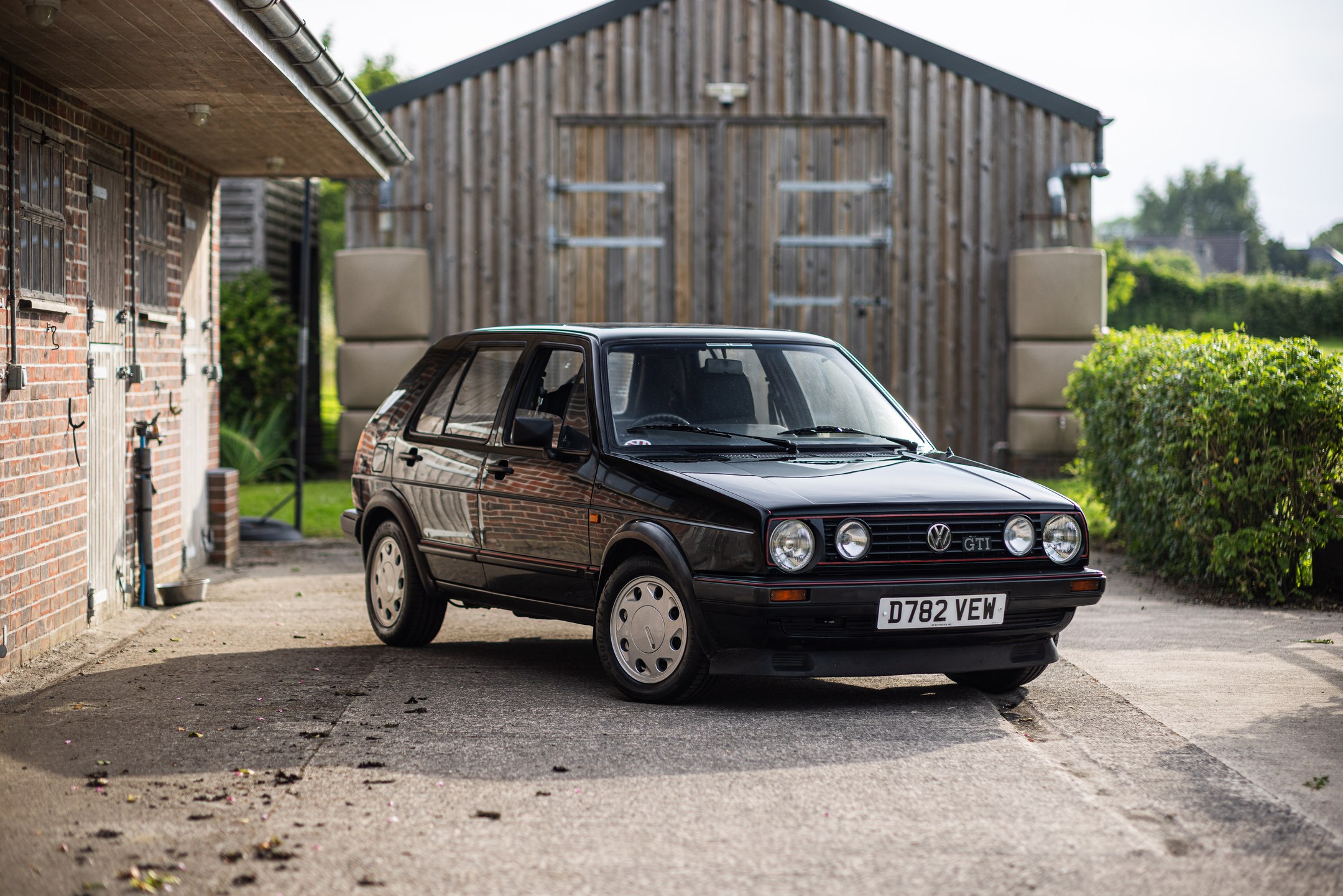 Photo 1 of 12 of 1986 Volkswagen Golf MK2 GTI 8v