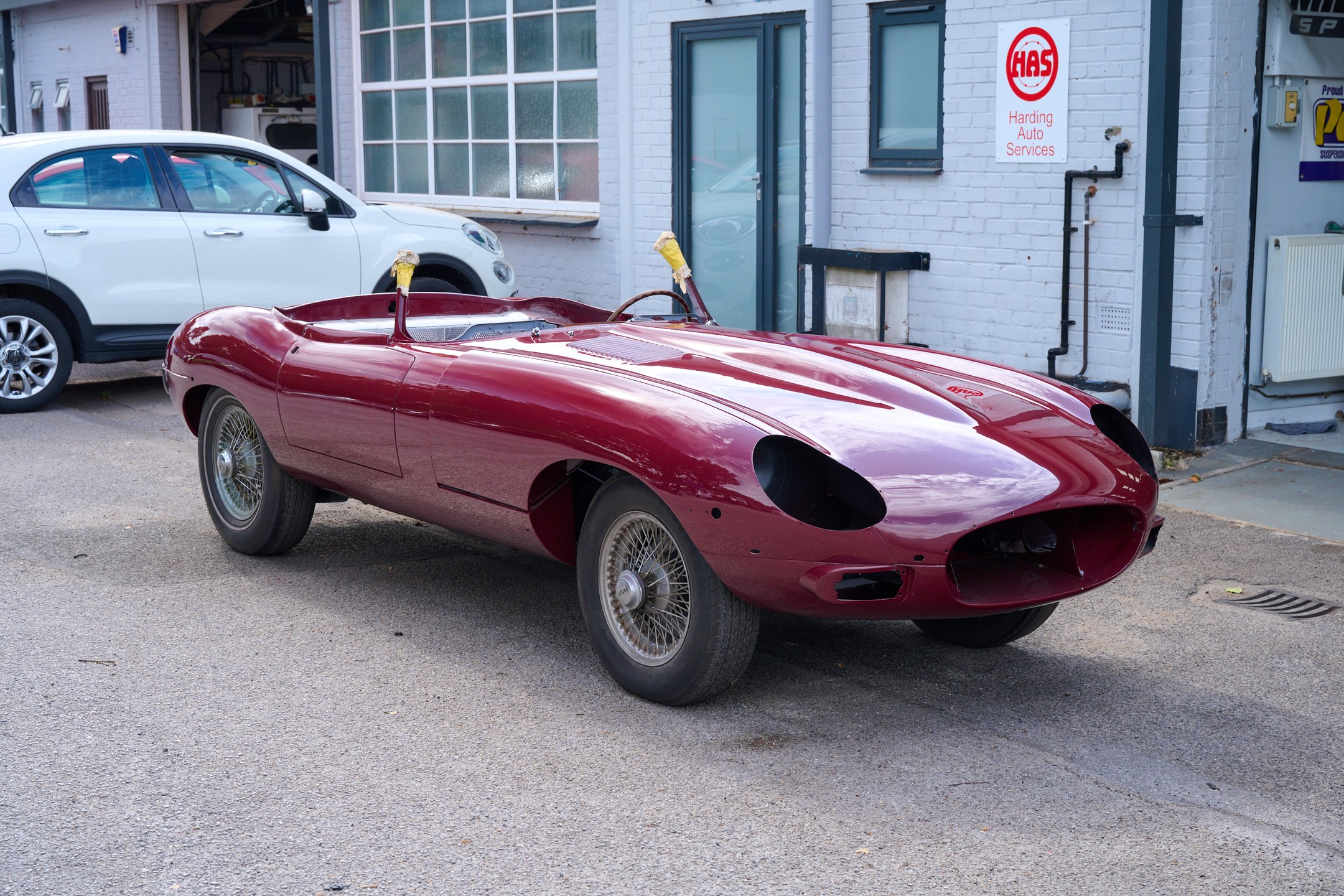 Photo 1 of 12 of 1970 Jaguar E-Type Open Two Seater Series 2 Project