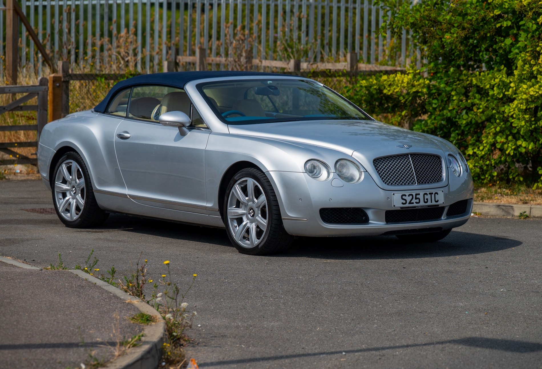 Photo 1 of 12 of 2007 Bentley Continental GTC