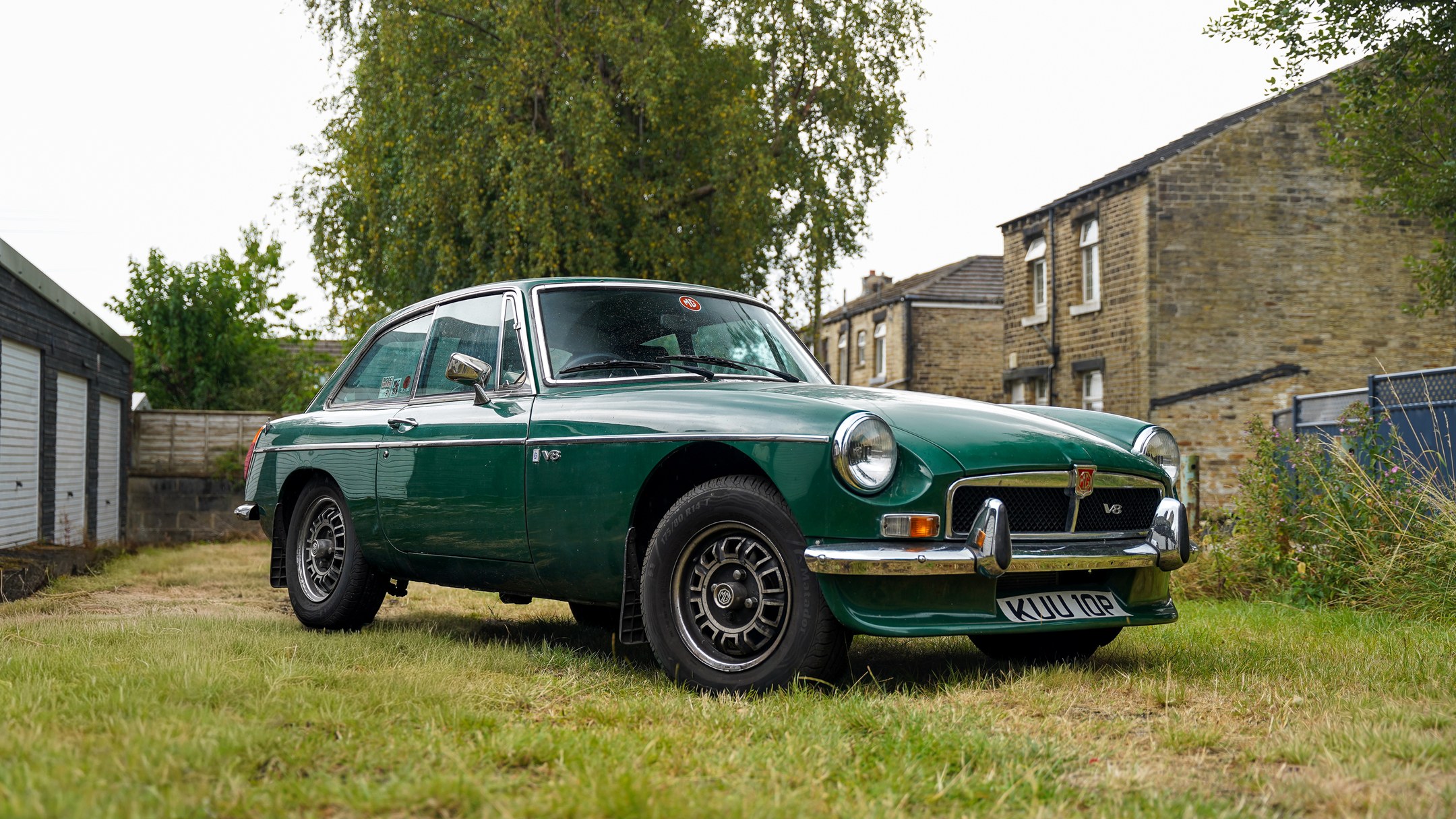 Photo 1 of 12 of 1975 MG MGB GT V8