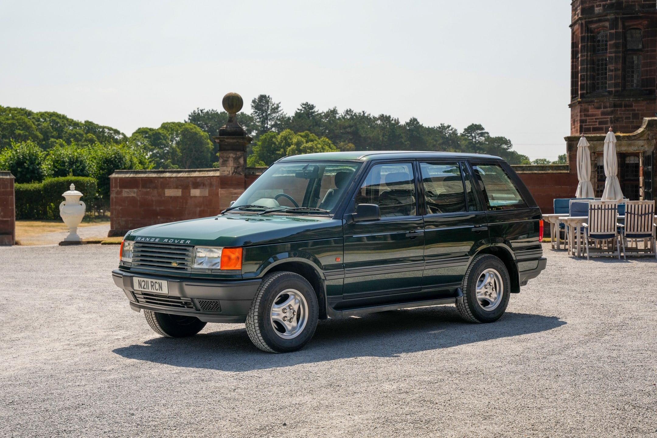 Photo 1 of 12 of 1998 Land Rover Range Rover P38 - 30,891 Miles