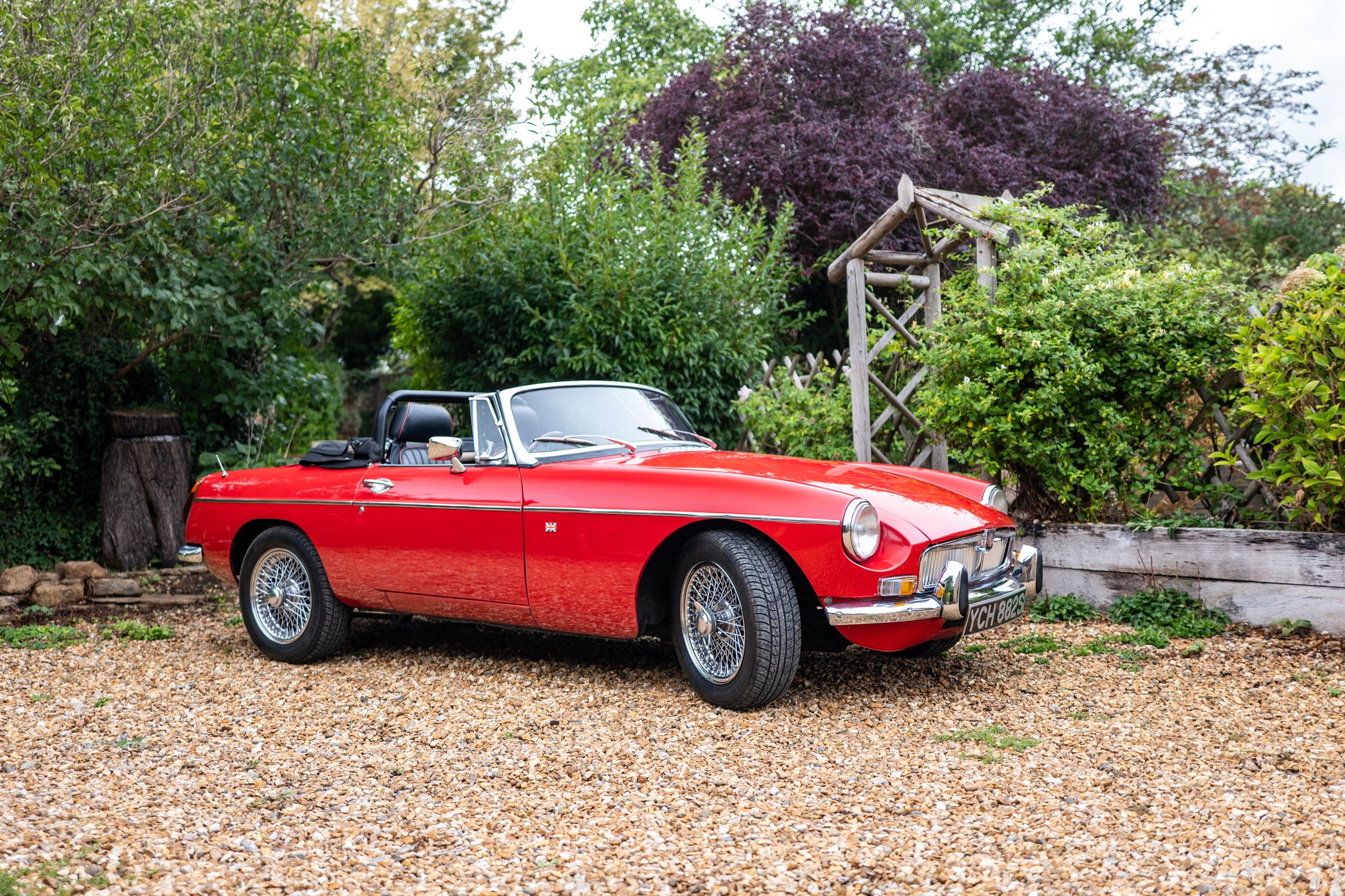 Photo 1 of 12 of 1978 MG MGB Roadster V8