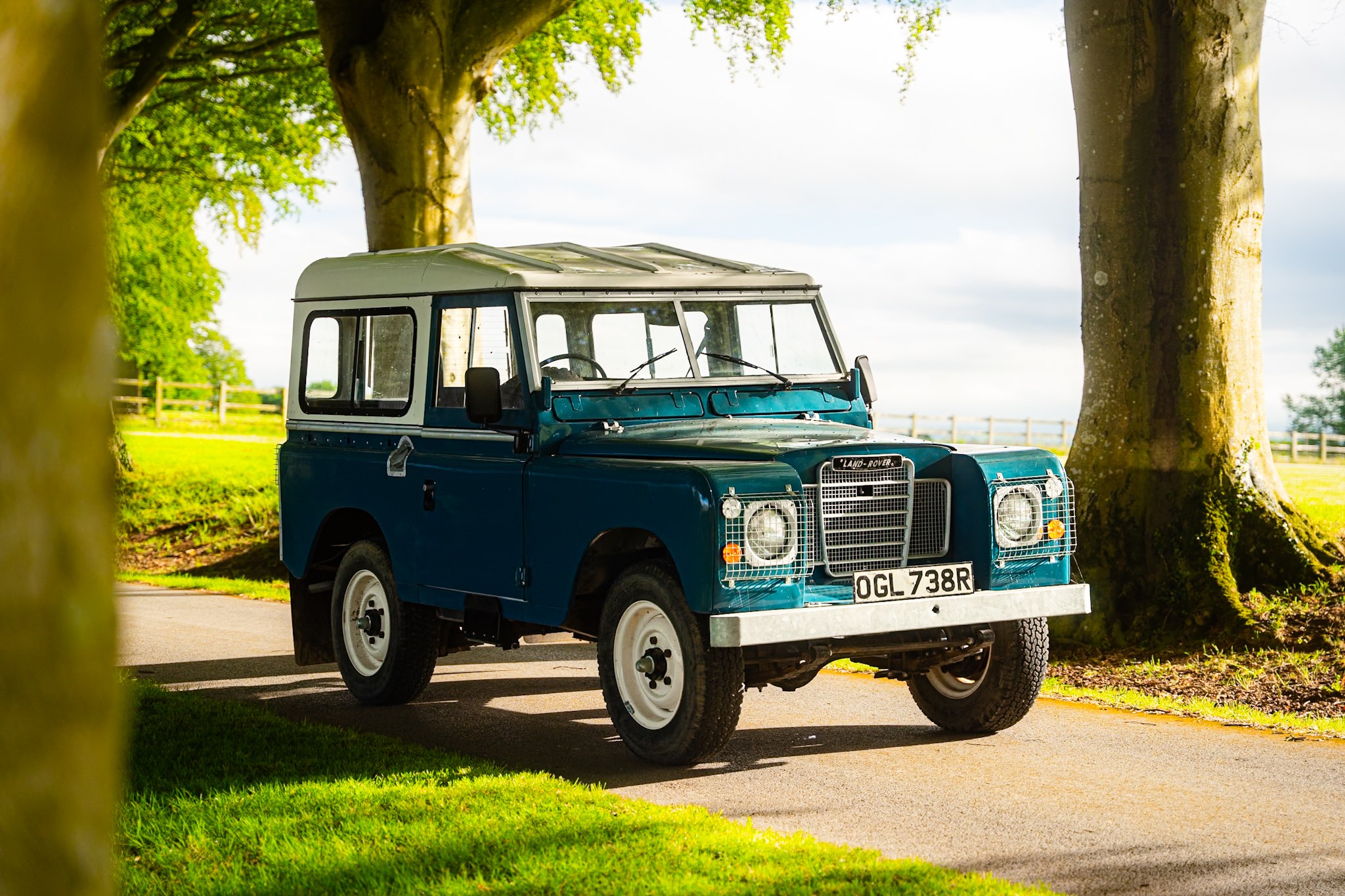 Photo 1 of 12 of 1977 Land Rover Series III 88"
