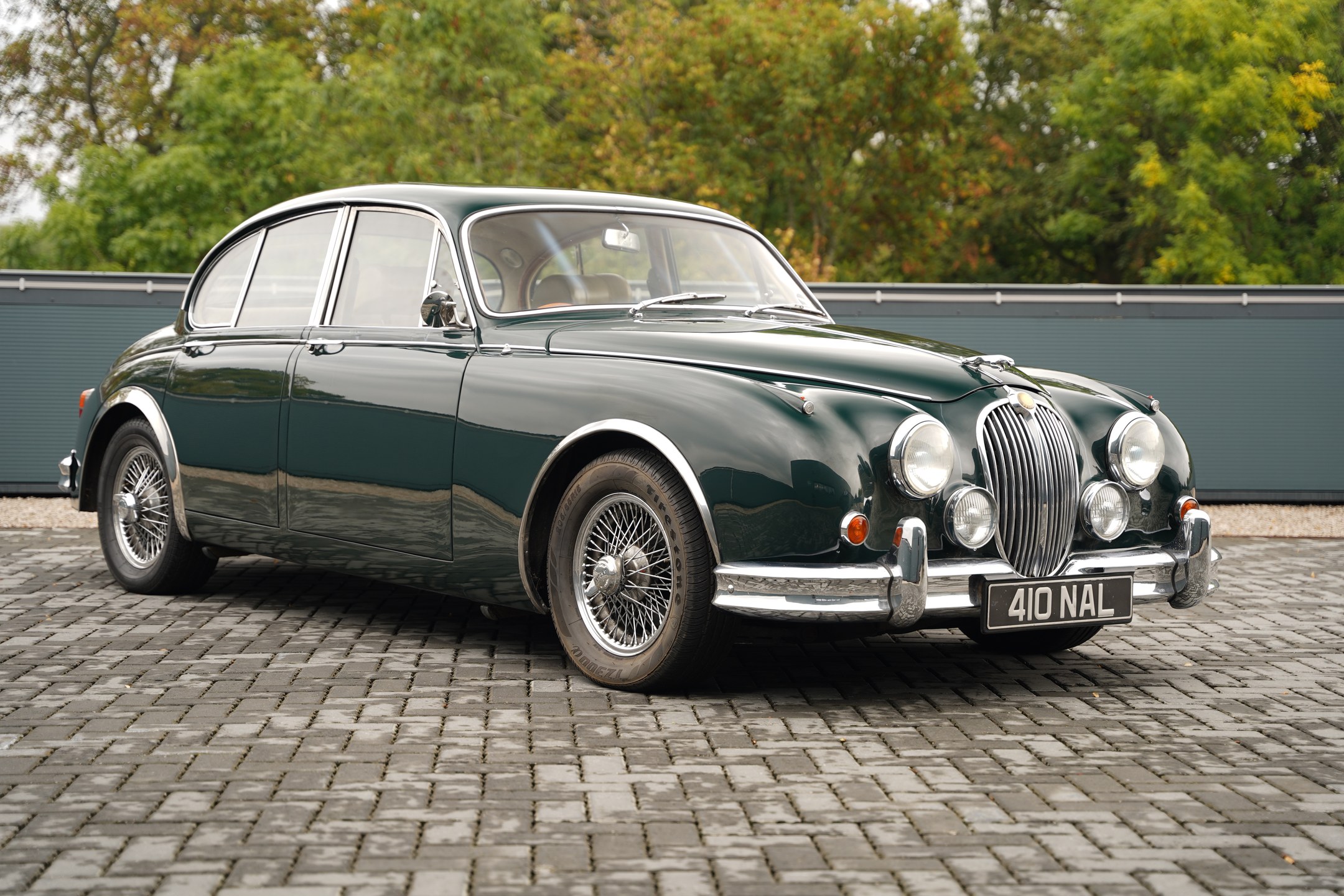 1962 Jaguar Mk2 3.8 Vicarage Five-Speed