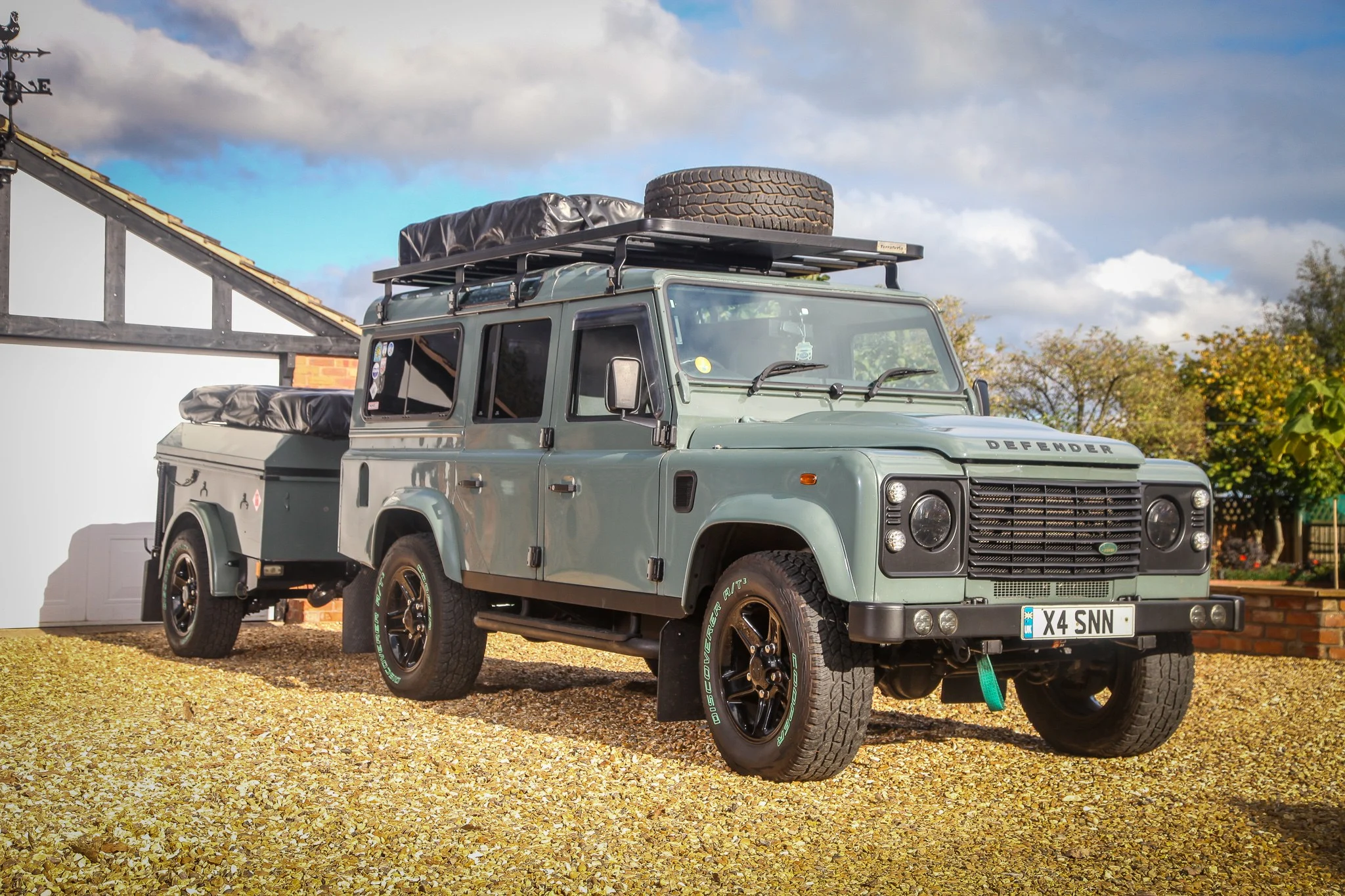 2016 Land Rover Defender 2.4 TDCI Puma ex-MOD with Penman Trailer