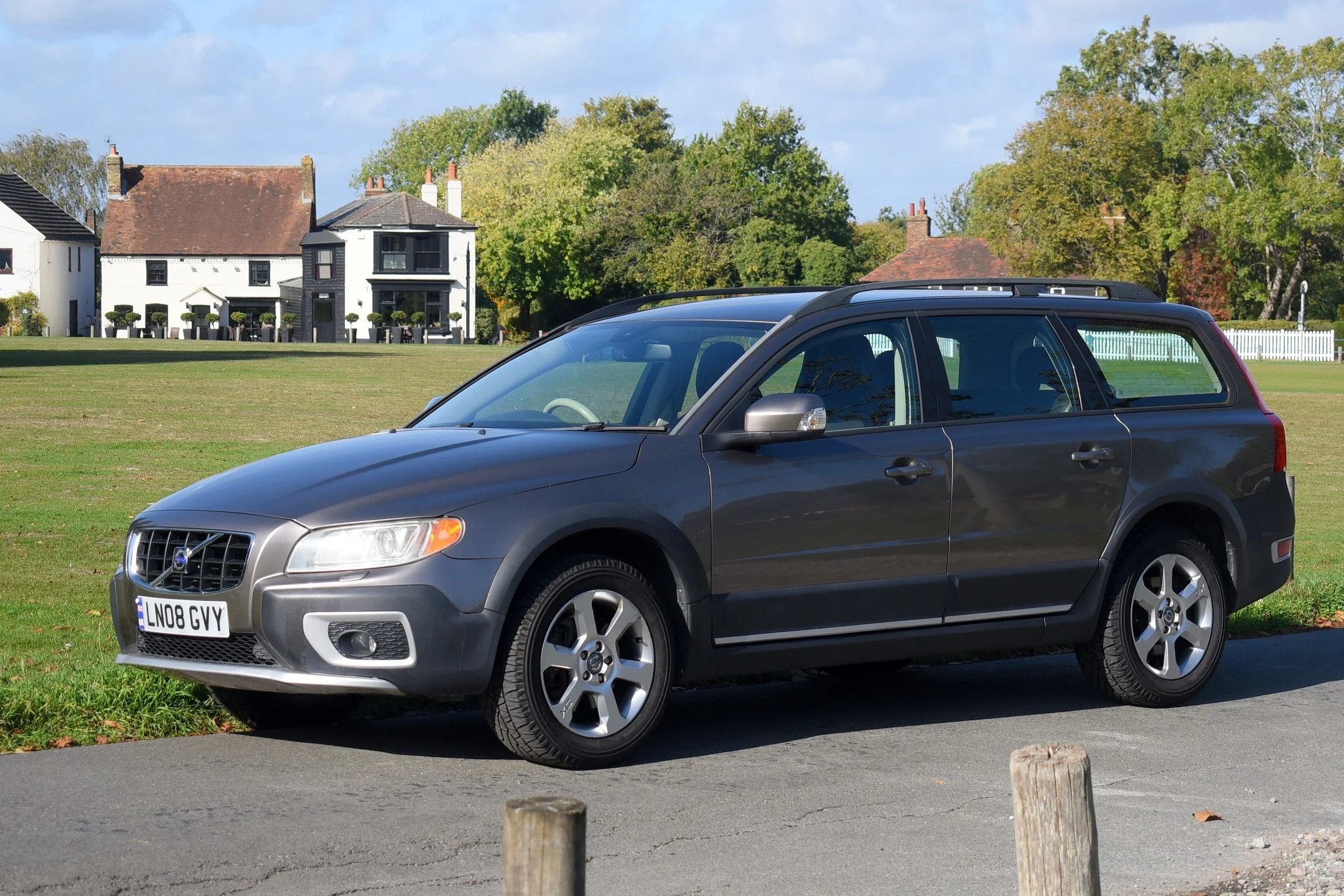 2008 Volvo XC70 SE 3.2L Petrol Auto 240bhp