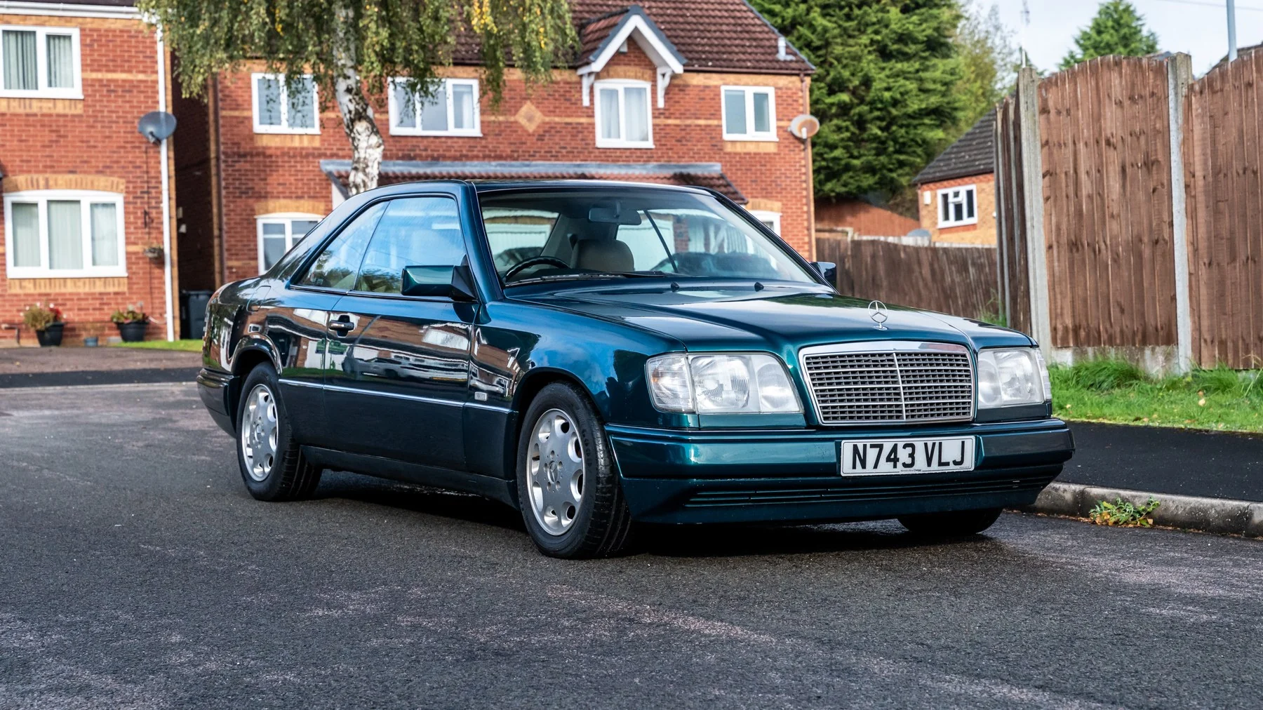 1996 Mercedes-Benz E220 C124