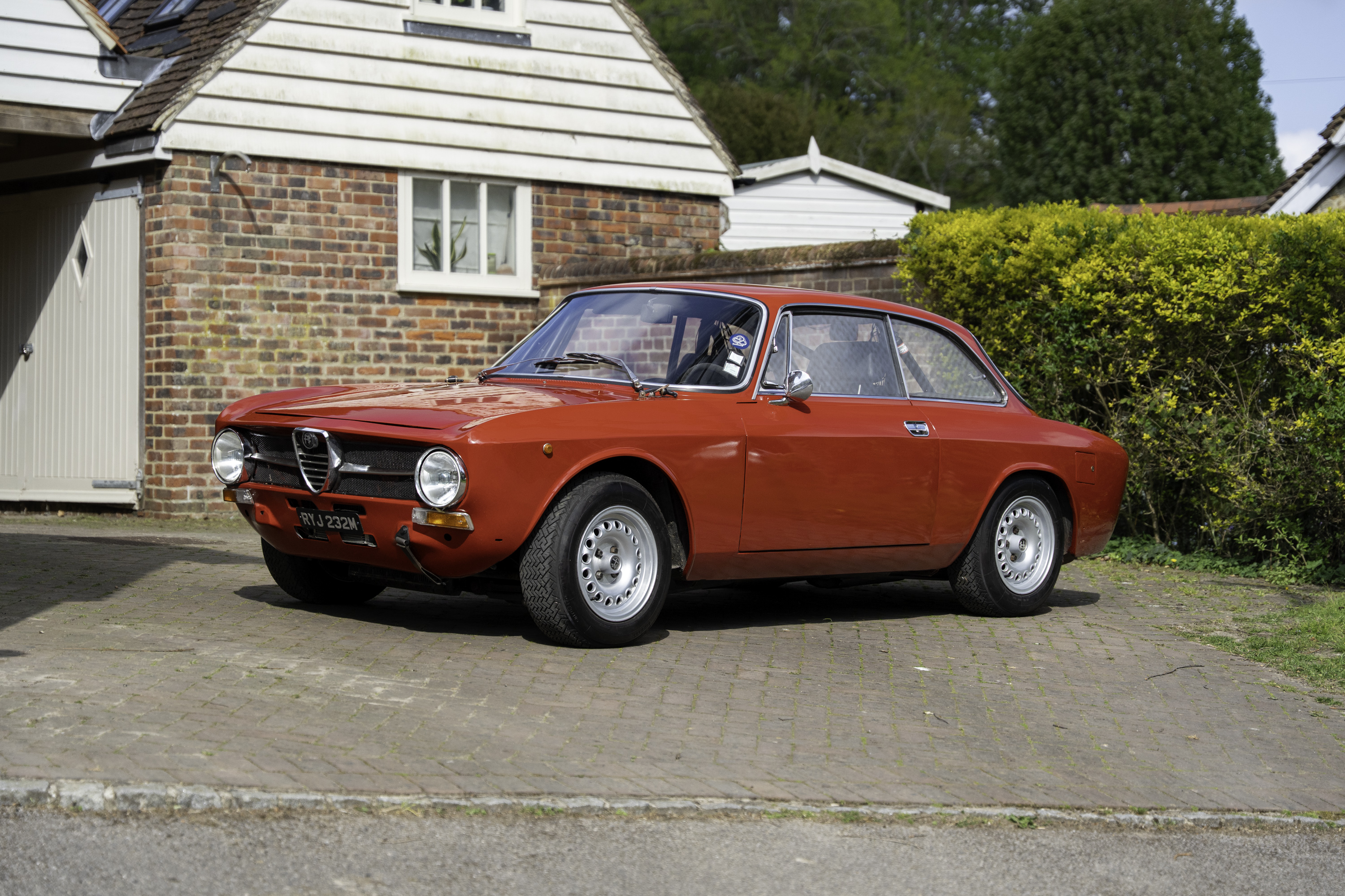 Photo 1 of 12 of 1973 Alfa Romeo GT 1300 Junior - LHD - 2.0L Engine