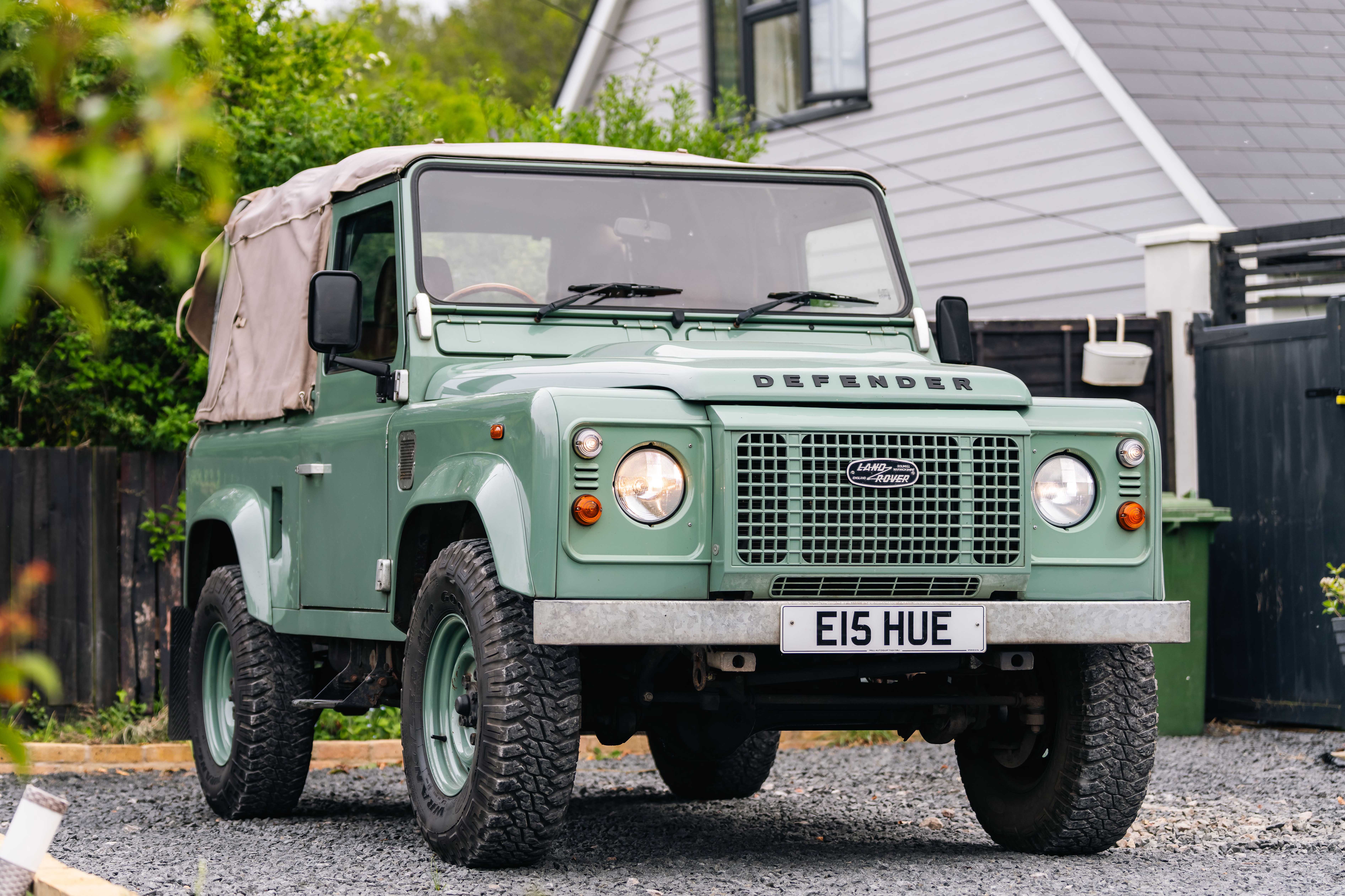 Photo 1 of 12 of 1997 Land Rover Defender 90 300 TDI