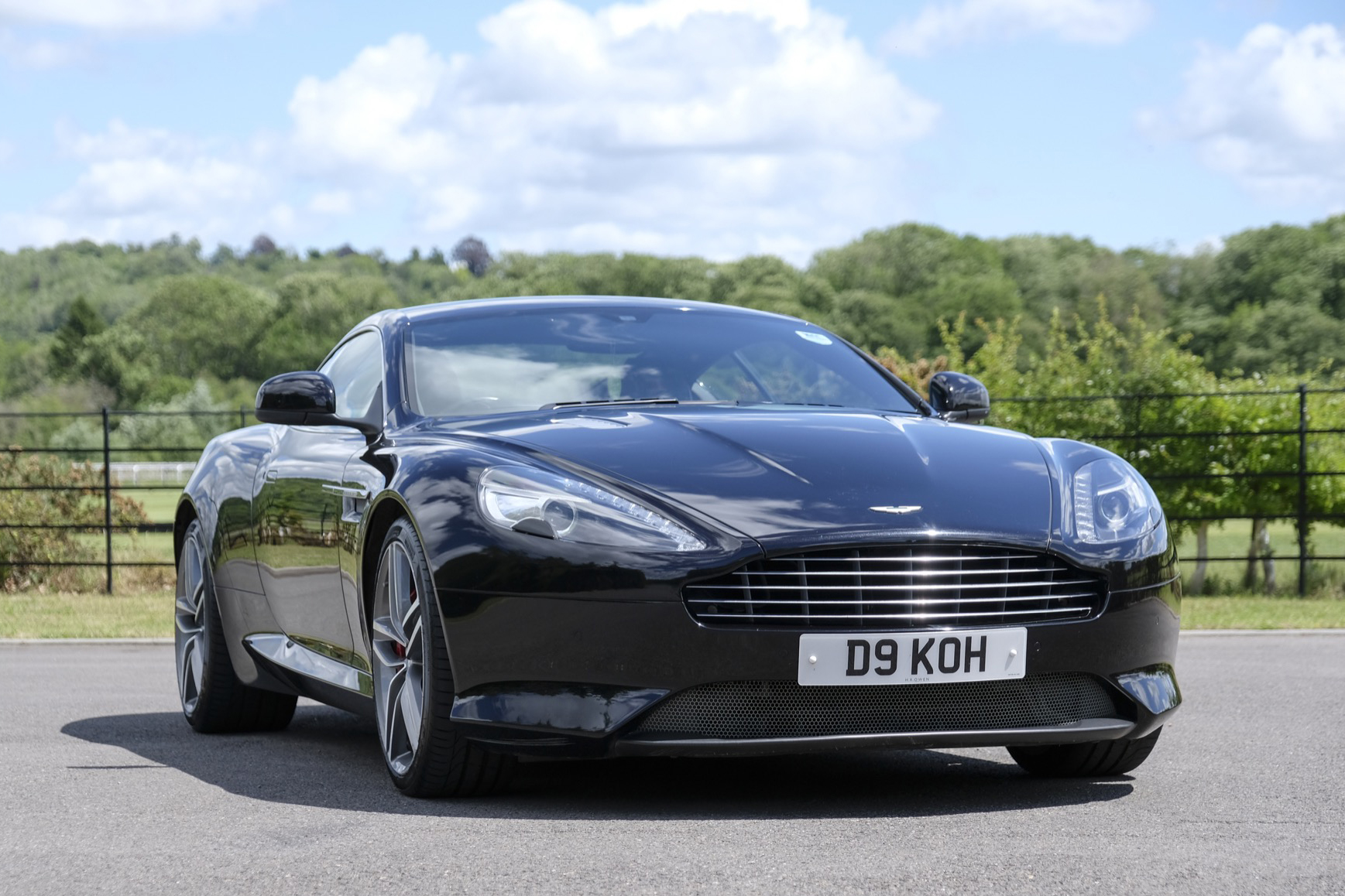 Photo 1 of 12 of 2014 Aston Martin DB9 - 25,488 Miles