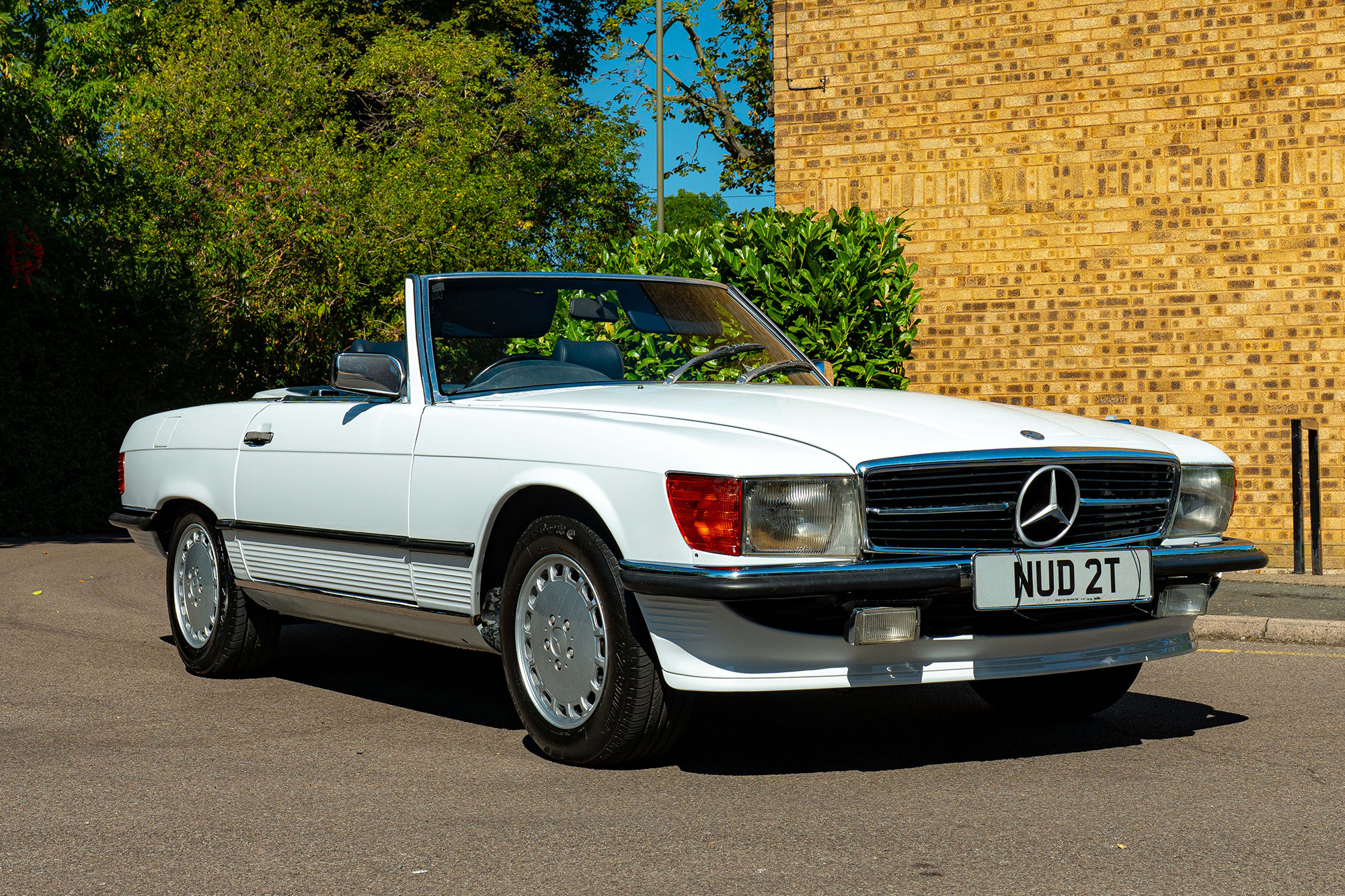 Photo 1 of 12 of 1989 Mercedes-Benz (R107) 500 SL