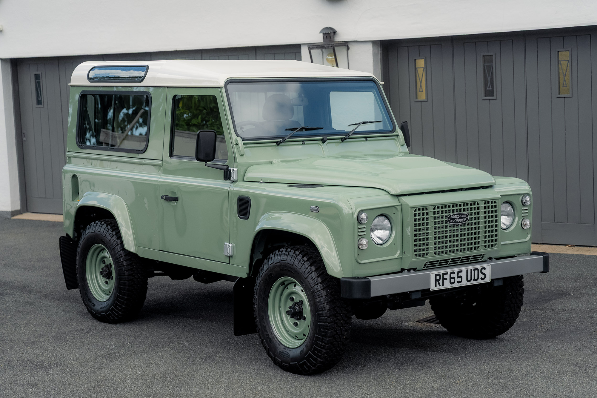 Photo 1 of 12 of 2015 Land Rover Defender 90 Heritage - 63 Miles