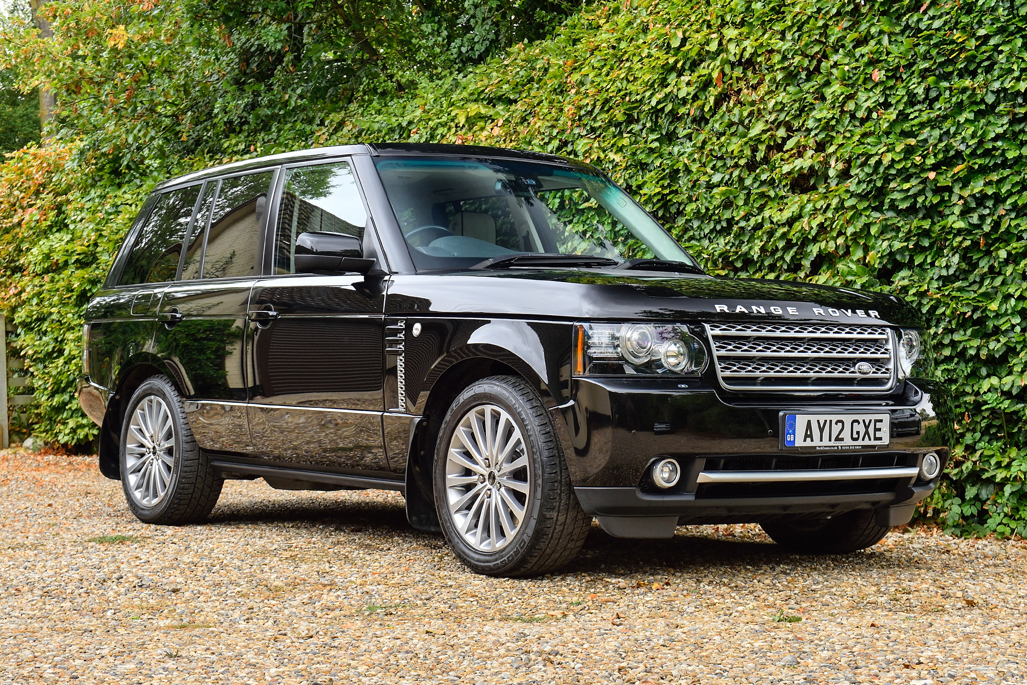 Photo 1 of 12 of 2012 Range Rover Vogue TDV8 Westminster - 28,765 Miles