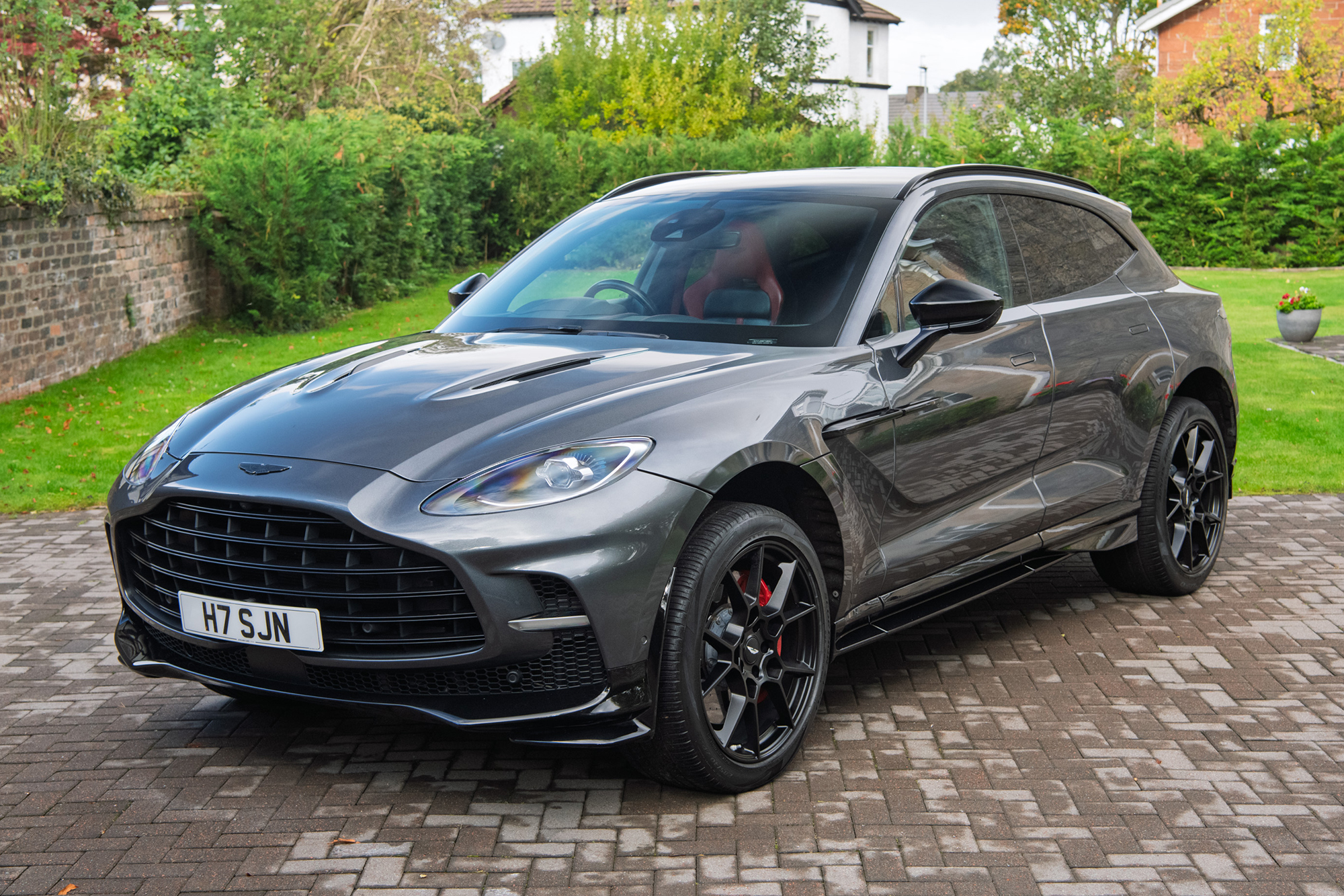 2023 Aston Martin DBX 707