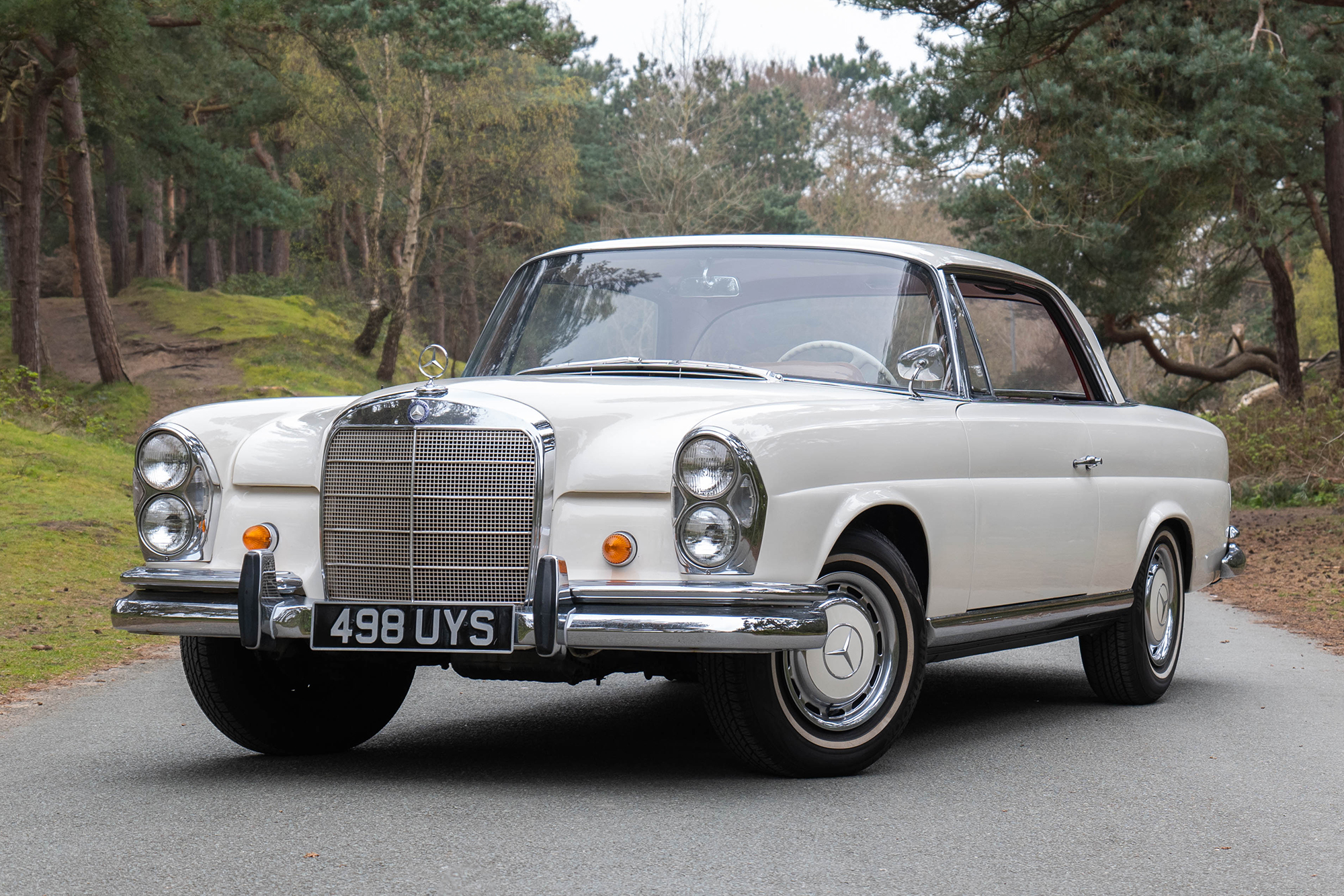 1963 Mercedes-Benz (W111) 220 SEB Coupe